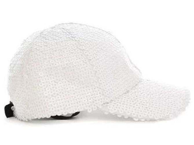 Chanel Cap mit weißen Pailletten - Ansicht 4