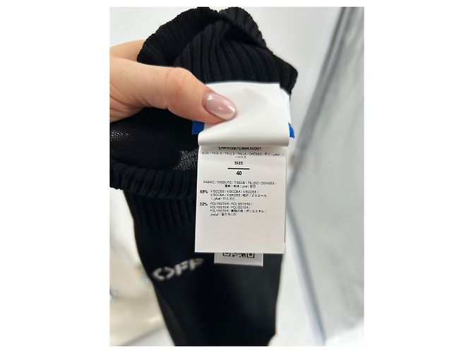 Off White Schwarzes Langarmkleid mit Stehkragen - Ansicht 7