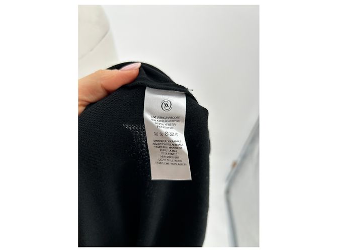 Autre Marque VAKKO Rollkragenpullover Schwarz mit zweifarbigen Streifen - Ansicht 7
