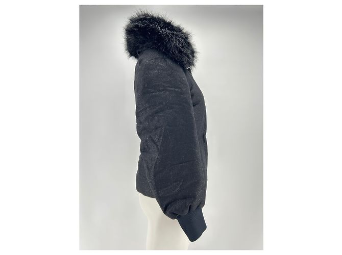 Moncler giacca corta nera con collo in pelliccia Nero - vista 3