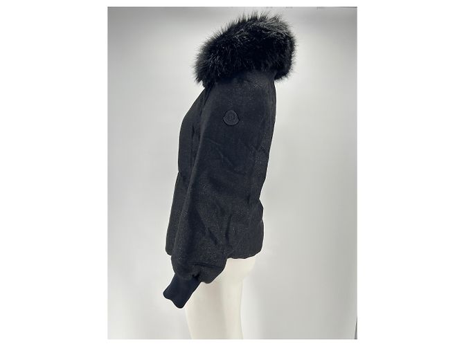 Moncler giacca corta nera con collo in pelliccia Nero - vista 4