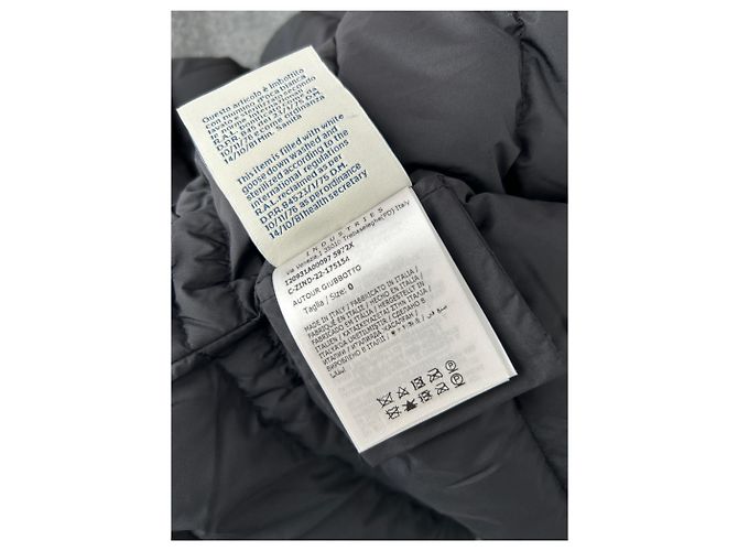 Moncler giacca corta nera con collo in pelliccia Nero - vista 6