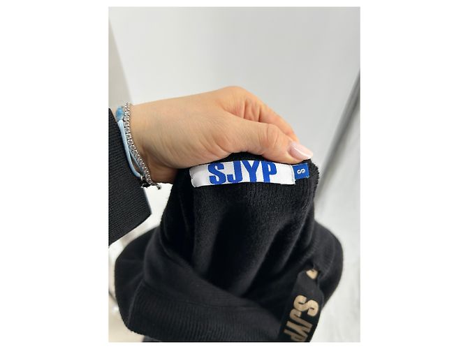 Autre Marque Moletom SJYP preto com listras bege e vermelhas - vista 5