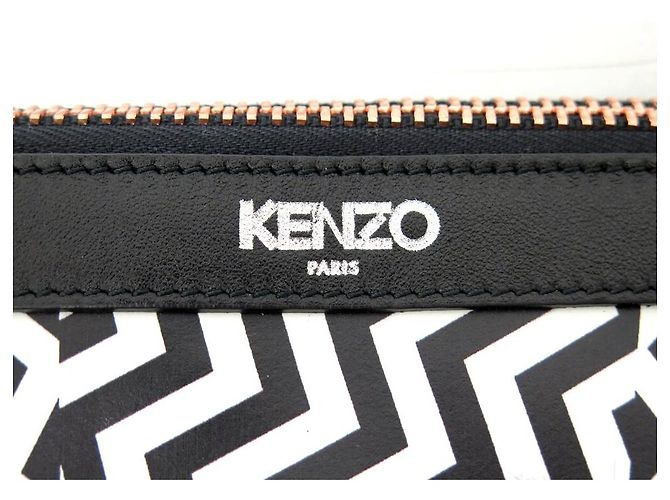 NUEVO BOLSO DE MANO CLUTCH KENZO EN CHEVRÓN ZIG ZAG DE CUERO NEGRO Y BLANCO CON PELO - vista 7