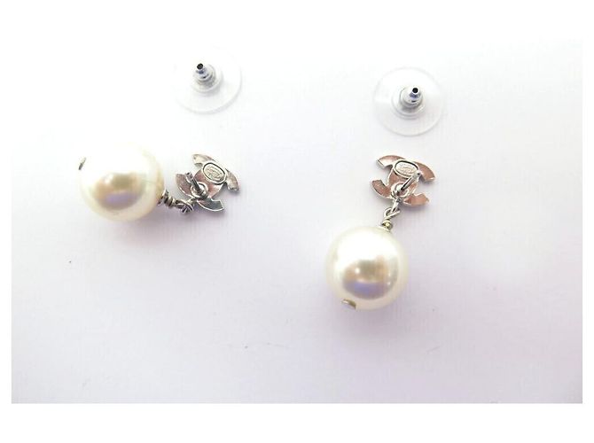 NUOVE ORECCHINI CHANEL A36138 LOGO CC PERLE STRASS Argento - vista 5