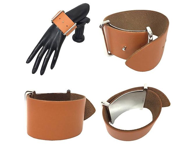 Hermès Pulseira de charme Hermes em couro camelo - vista 2