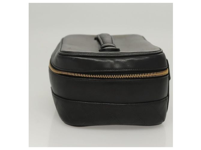 CHANEL Vanity Pouch Pelle Nera Oro CC Auth 122610 Nero D'oro - vista 3
