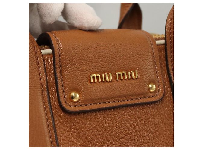 Borsa a mano Miu Miu in pelle 2 vie marrone oro Auth sw446 D'oro - vista 18