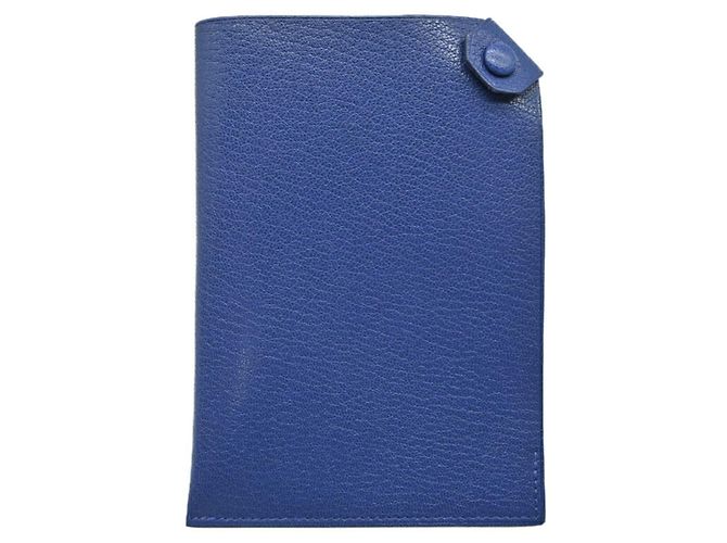 Hermès Porta passaporto Hermes Tarmac PM in pelle di capra blu - vista 2