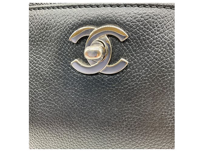 Borsa tote executive grande in pelle caviar Chanel nera / hardware argento Nero - vista 2