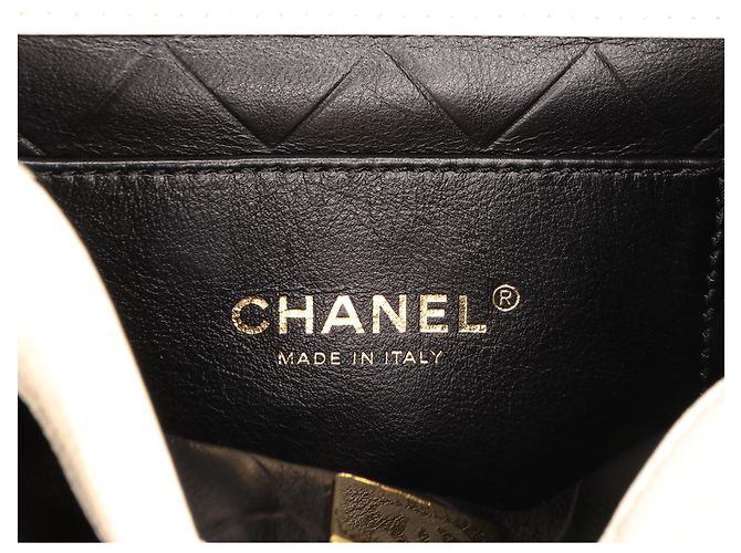 Chanel White CC Quilted Lambskin Round Moon Messenger Flap - view 5