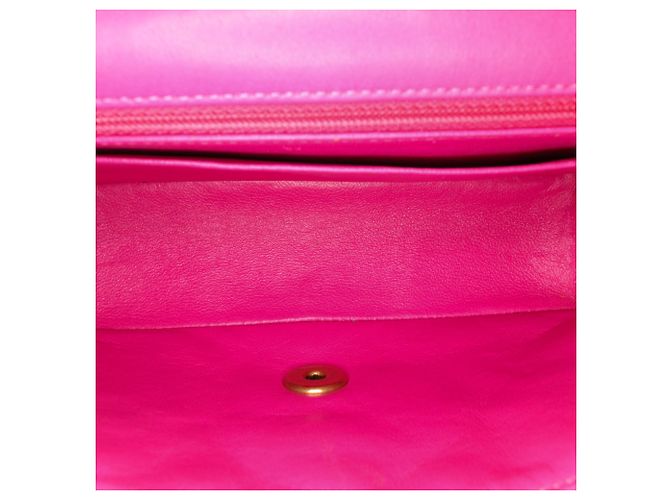 Chanel Mini Retangular Rosa Clássico Chevron em Couro de Cordeiro com Aba Única - vista 4