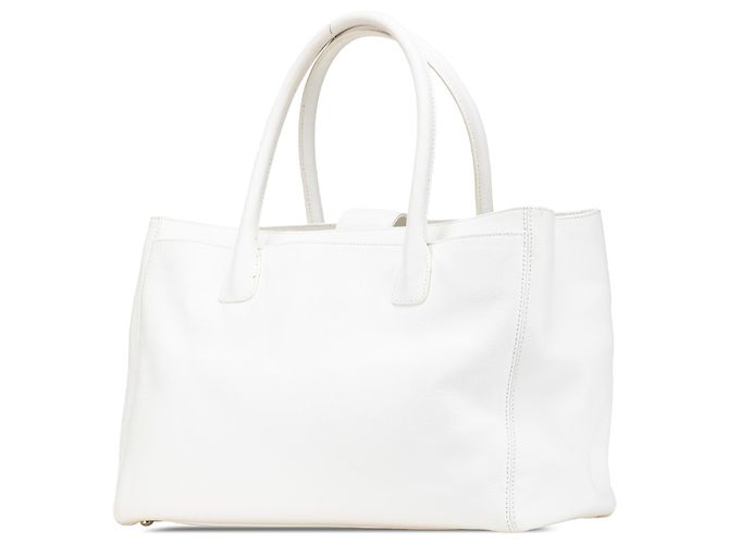 Executive Chanel Bianco Medio Borsa Esecutiva in Pelle di Vitello - vista 2