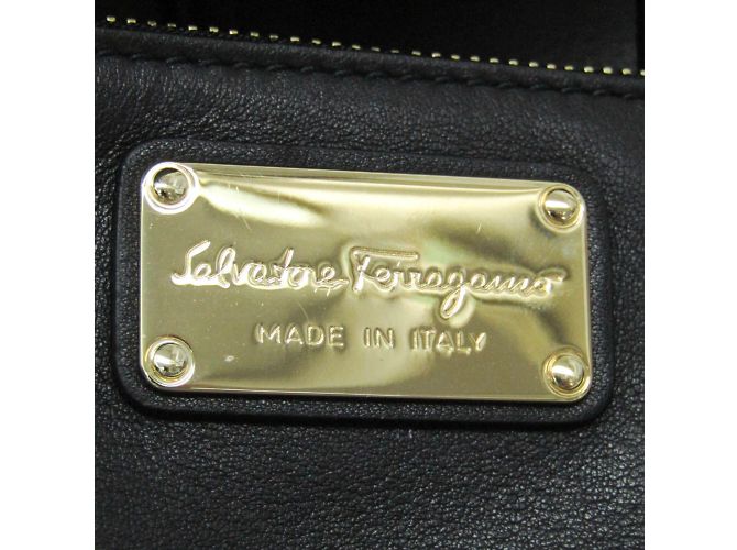 Damentasche aus Leder von Salvatore Ferragamo Schwarz - Ansicht 11