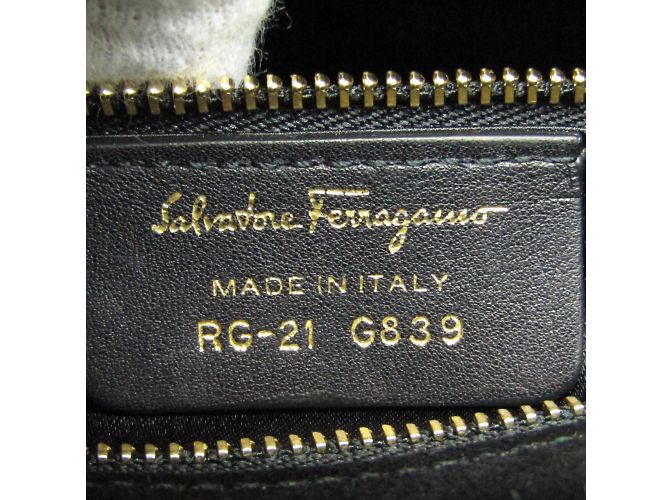 Damentasche aus Leder von Salvatore Ferragamo Schwarz - Ansicht 12