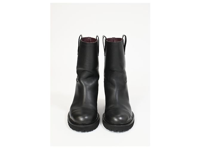 Timeless Chanel 2020 Interlocking CC Logo Moto Boots in Black Leather - view 11