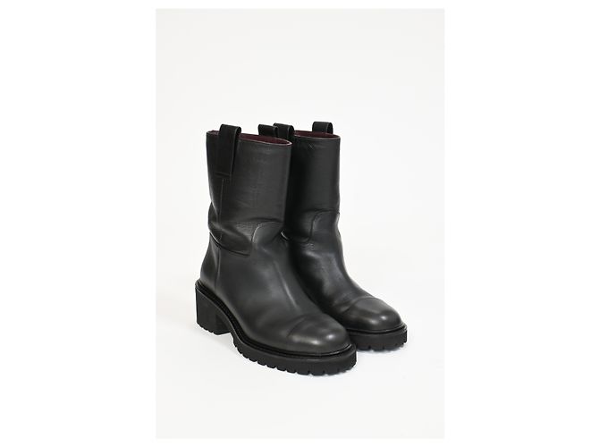 Timeless Chanel 2020 Interlocking CC Logo Moto Boots in Black Leather - view 13