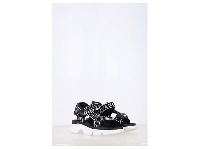 Sandales Jaw Givenchy en cuir noir - vue 12