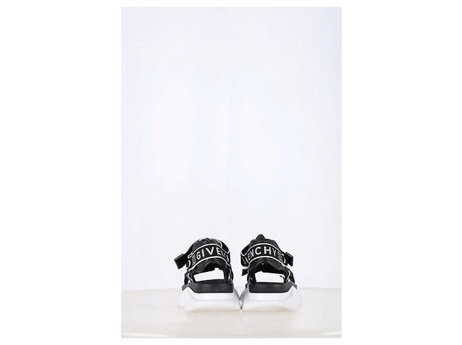 Sandales Jaw Givenchy en cuir noir - vue 13