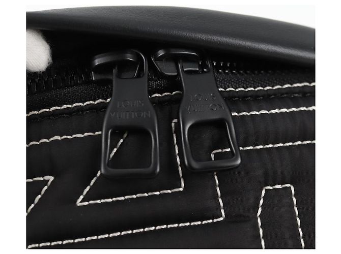 LOUIS VUITTON LV Bauchtasche Snow Discovery PM Tasche Nylon Schwarz M21427 Auth 116570SM - Ansicht 10