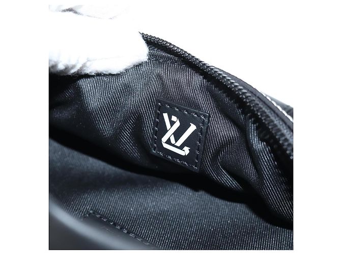 LOUIS VUITTON LV Bauchtasche Snow Discovery PM Tasche Nylon Schwarz M21427 Auth 116570SM - Ansicht 21