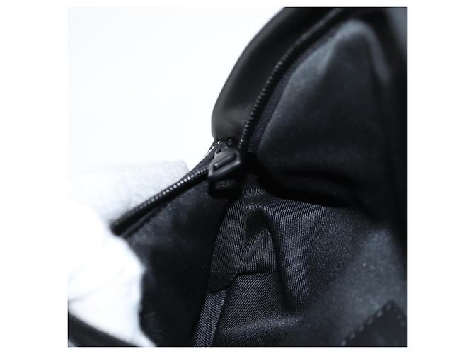 LOUIS VUITTON LV Bauchtasche Snow Discovery PM Tasche Nylon Schwarz M21427 Auth 116570SM - Ansicht 23