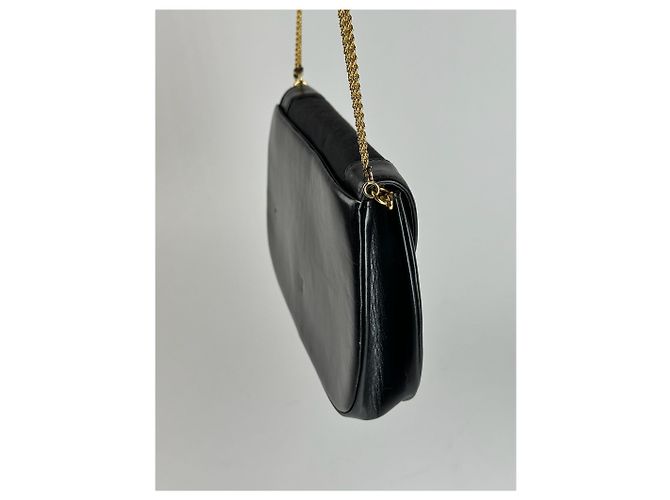 Vintage Givenchy Tasche aus schwarzem Lackleder - Ansicht 6
