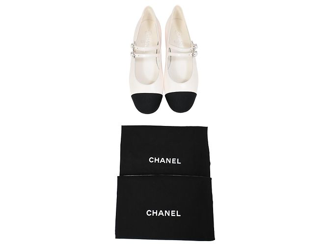 Classique Chanel Grosgrain Perle Mary Jane Ballet en Cuir d'Agneau Blanc - vue 15