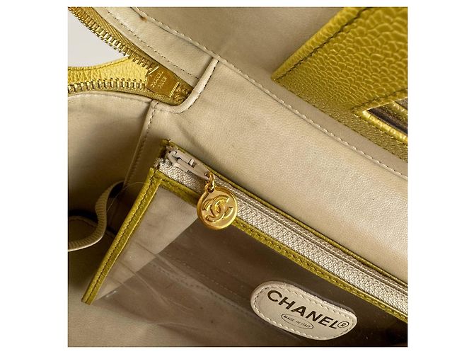 Chanel Vanity Schultertasche Vintage aus Kaviar - Ansicht 9