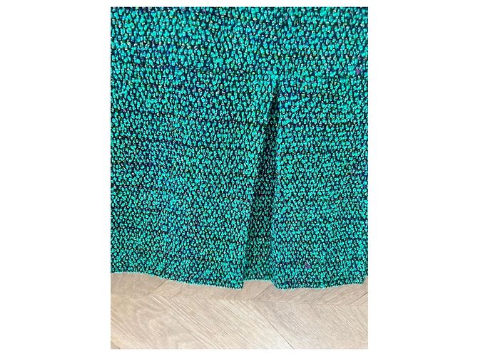 Vestido strapless Chanel de tweed verde - vista 4