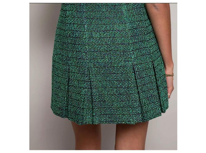 Vestido strapless Chanel de tweed verde - vista 8