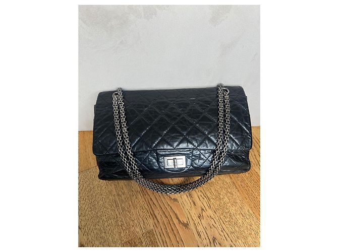 Chanel 2.55 Reedição – Tamanho Grande – Couro Envelhecido Preto & Hardware Prateado - vista 2