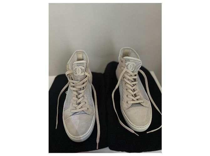 Sneaker Chanel bianche e beige in scamosciato Bianco Bianco sporco - vista 5