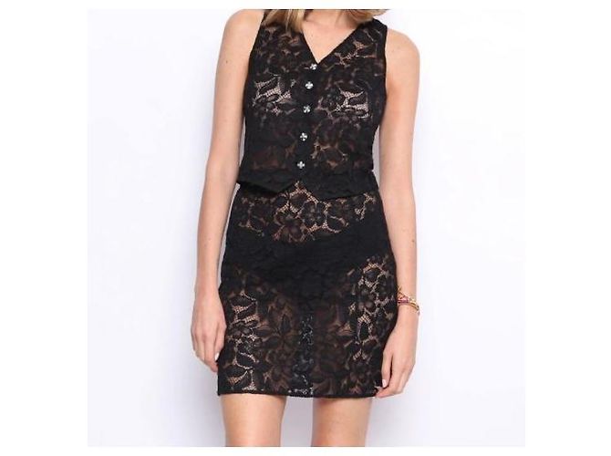 Conjunto de Top y Falda Chanel de Encaje y Botones de Strass Negro - vista 10