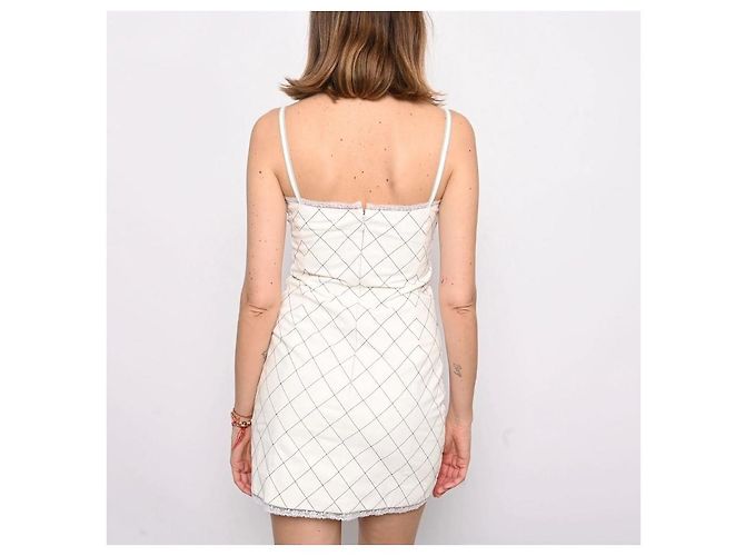 Vestido Chanel de cuero blanco con bordes de encaje Talla 36 - vista 10