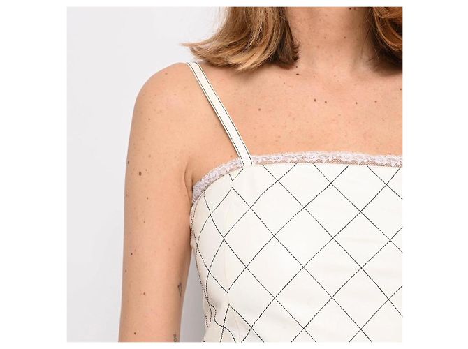 Vestido Chanel de cuero blanco con bordes de encaje Talla 36 - vista 12