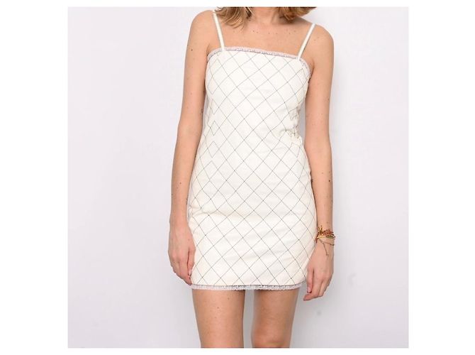 Vestido Chanel de cuero blanco con bordes de encaje Talla 36 - vista 6