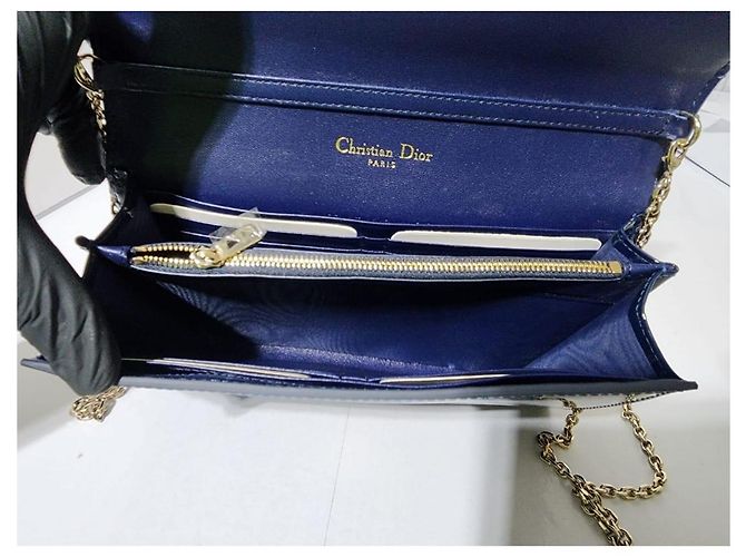 Borsa a tracolla Montaigne in pelle verniciata blu CHRISTIAN DIOR - vista 14