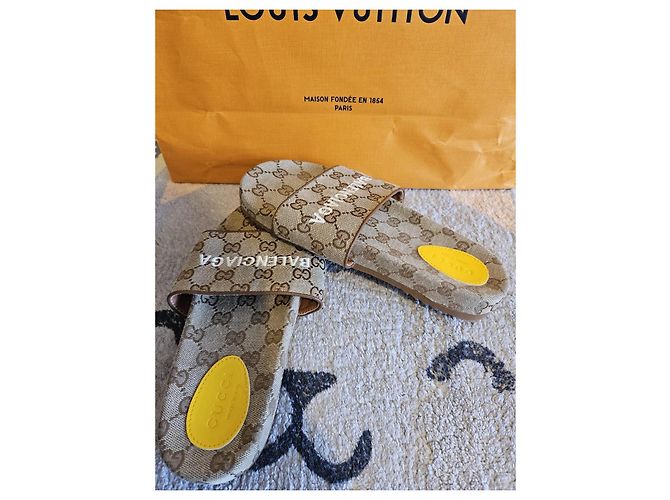 Sandali Gucci x Balenciaga Beige - vista 2