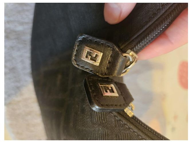 Borsa Baguette Fendi Nera in Lino con Hardware Argento Nero - vista 7