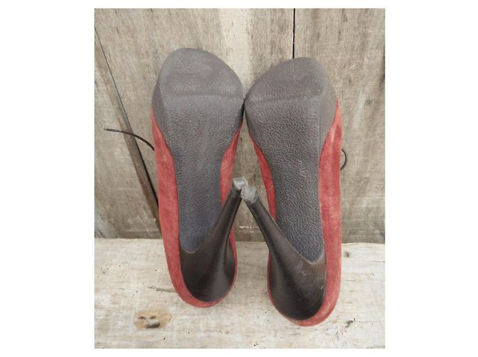 Botines Yves Saint Laurent de ante rojo Roja - vista 5