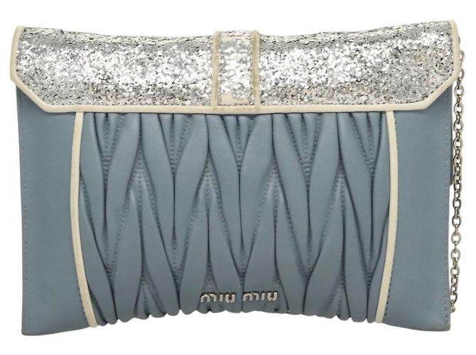 Bolsa de ombro de couro Matelassé Miu Miu com corrente, azul claro Auth 121929 - vista 2