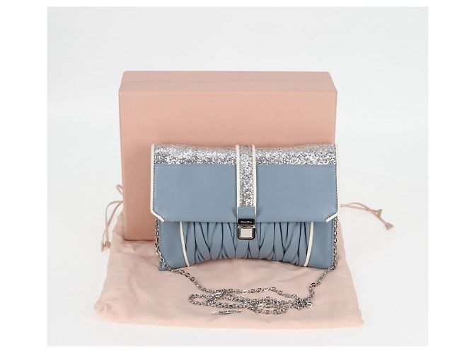 Miu Miu Matelassé Schultertasche aus Leder hellblau Silber authentisch 118556M - Ansicht 12
