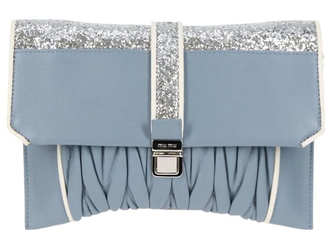 Miu Miu Matelassé Schultertasche aus Leder hellblau Silber authentisch 118556M - Ansicht 13