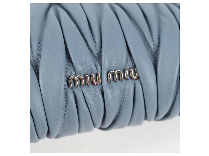 Miu Miu Matelassé Schultertasche aus Leder hellblau Silber authentisch 118556M - Ansicht 19