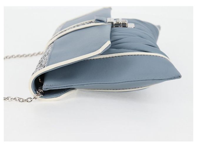 Miu Miu Matelassé Schultertasche aus Leder hellblau Silber authentisch 118556M - Ansicht 3