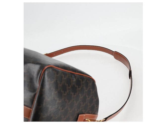 Céline Borsa Boston CELINE Triomphe in pelle PVC 2 in 1 nera e oro Auth nb467M Nero D'oro - vista 15