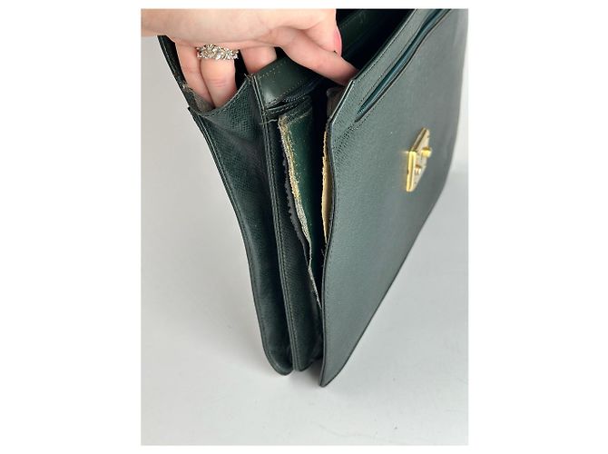 Valigetta vintage in pelle Taiga di Louis Vuitton verde - vista 15