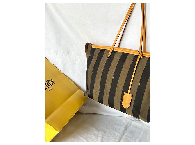 Bolso Fendi en excelentes condiciones, como nuevo Beige - vista 12