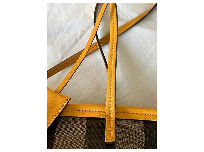 Bolso Fendi en excelentes condiciones, como nuevo Beige - vista 14